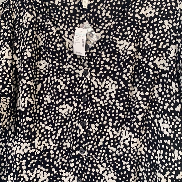 NWT maurices 2x button front dress - Picture 2 of 4